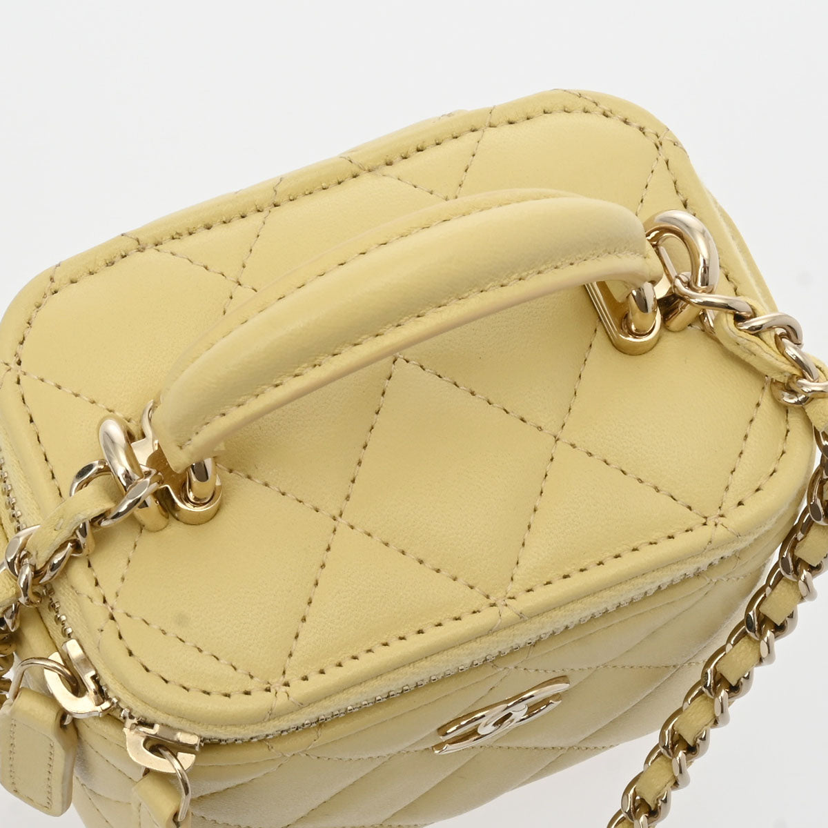 Chanel Quilted CC Small Vanity Case Chain Shoulder Bag Croosbody AP2198 Lambskin Leather Yellow [Almost New]