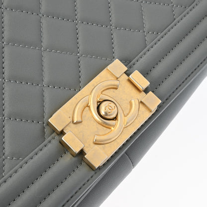 Chanel CC Quilted Boy Chanel Medium 25cm Chain Shoulder Bag Gray Gold Hardware A67086 Lambskin [Used]