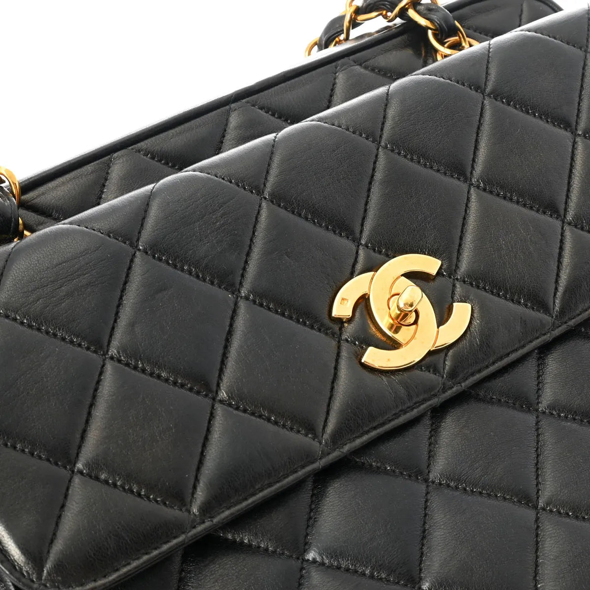 Chanel Matelasse CC Vintage Chain Shoulder Bag Quilted Lambskin Leather Black [Used]